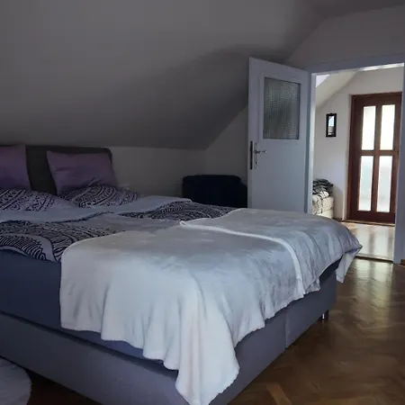 Nyaraló Pogatschnig